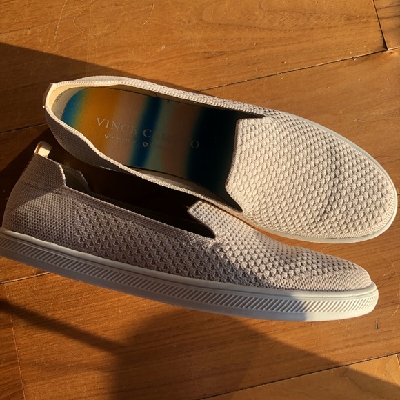 NEW IN BOX Vince Camuto Slip On Shoes - Picture 4 of 10